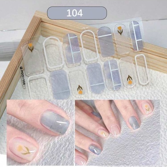 Tulip and Baby Powder Blue Geometric Futuristic Gel Nail Wrap Manicure Set - Picture 1 of 4